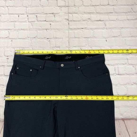 Greg Norman Men Flat Front Chino Golf Pants Size 36x32 Blue Polyester M128 -19 - Picture 2 of 15